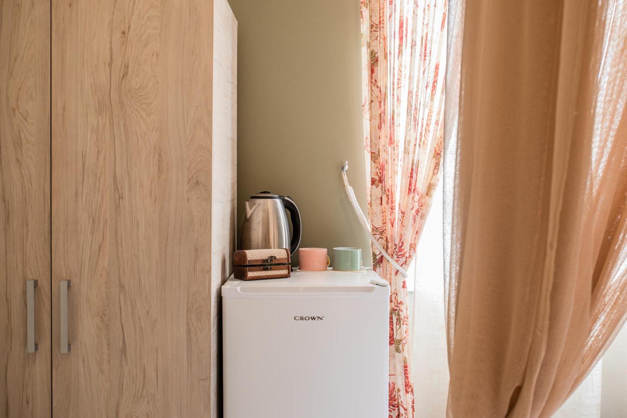 Alegria Simple Economy Rooms เอเธนส์ ภายนอก รูปภาพ