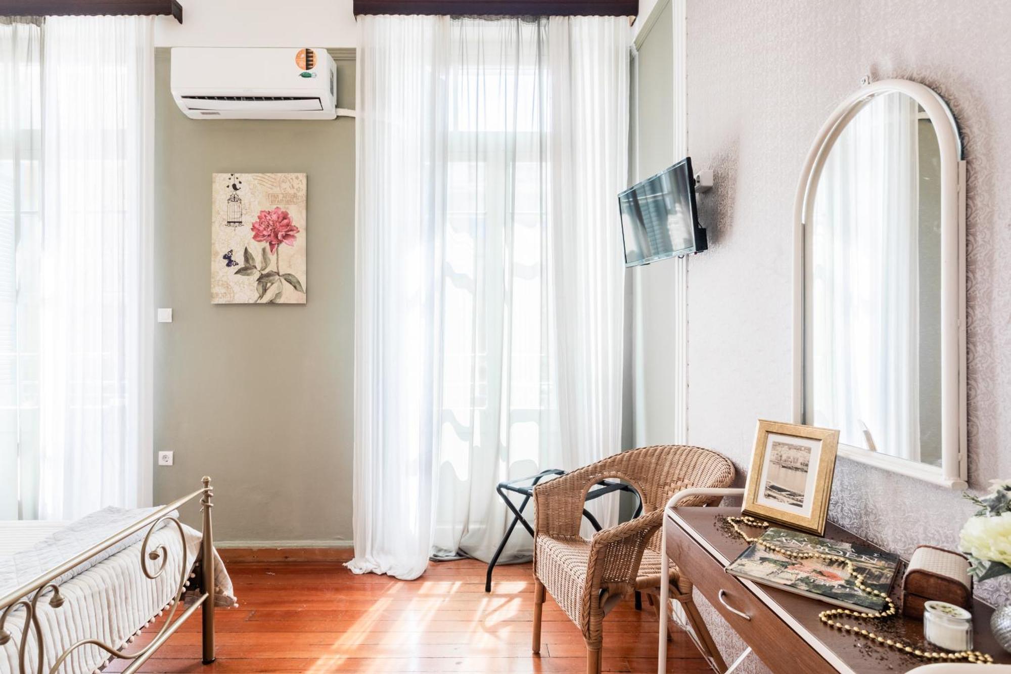 Alegria Simple Economy Rooms เอเธนส์ ภายนอก รูปภาพ