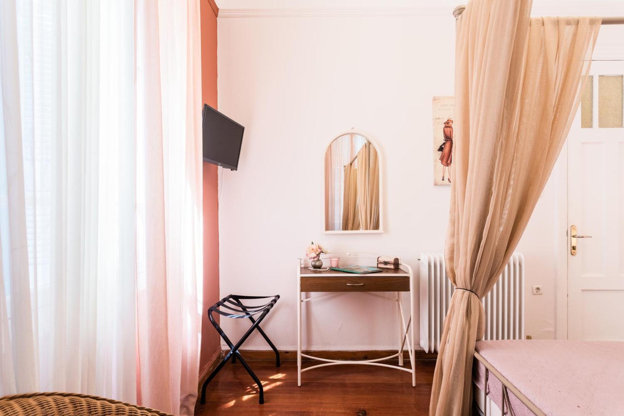 Alegria Simple Economy Rooms เอเธนส์ ภายนอก รูปภาพ