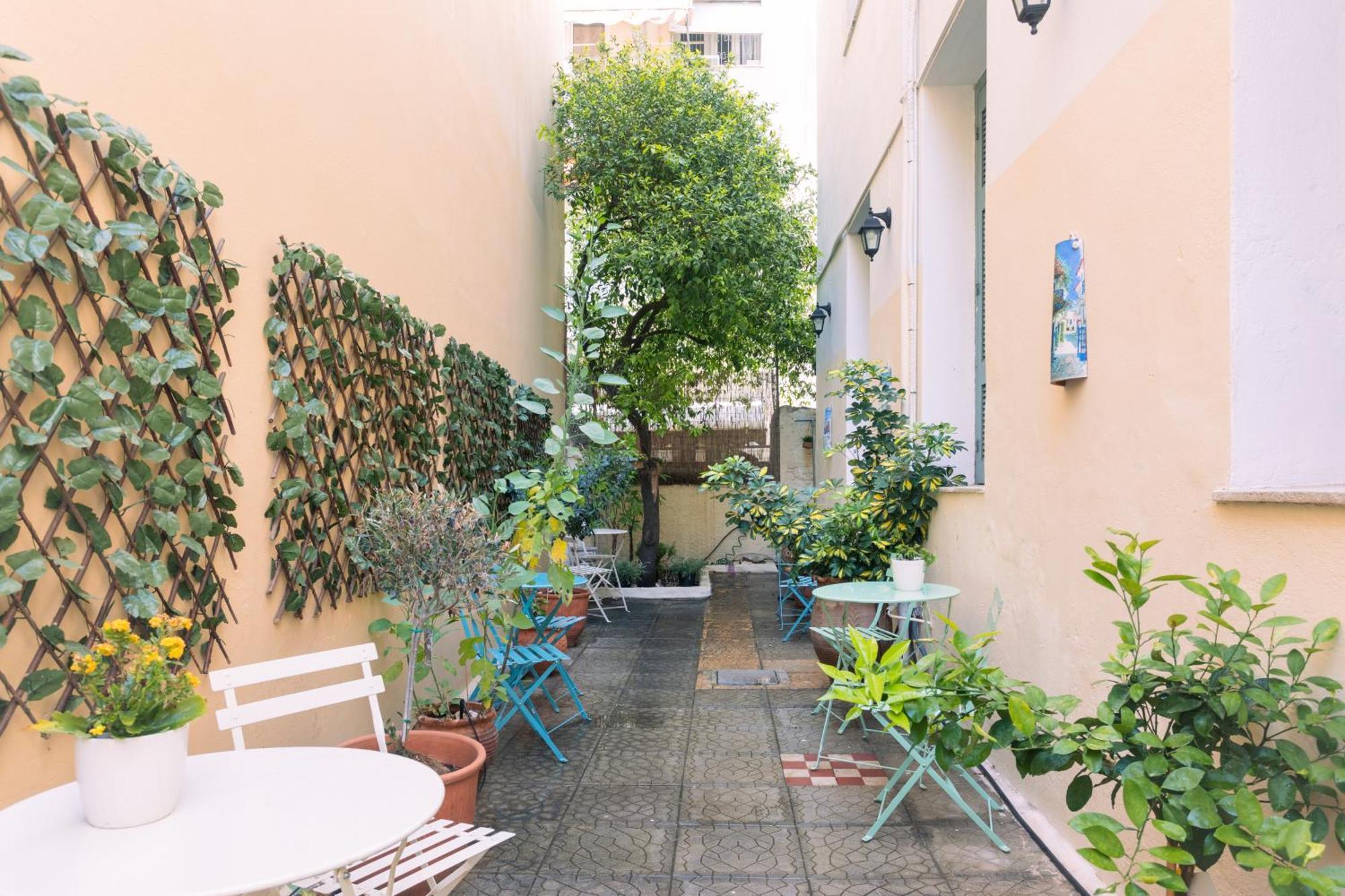 Alegria Simple Economy Rooms เอเธนส์ ภายนอก รูปภาพ